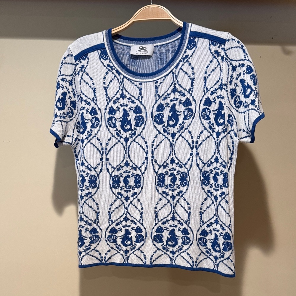 Elegant Blue and White Short Sleeve Top
